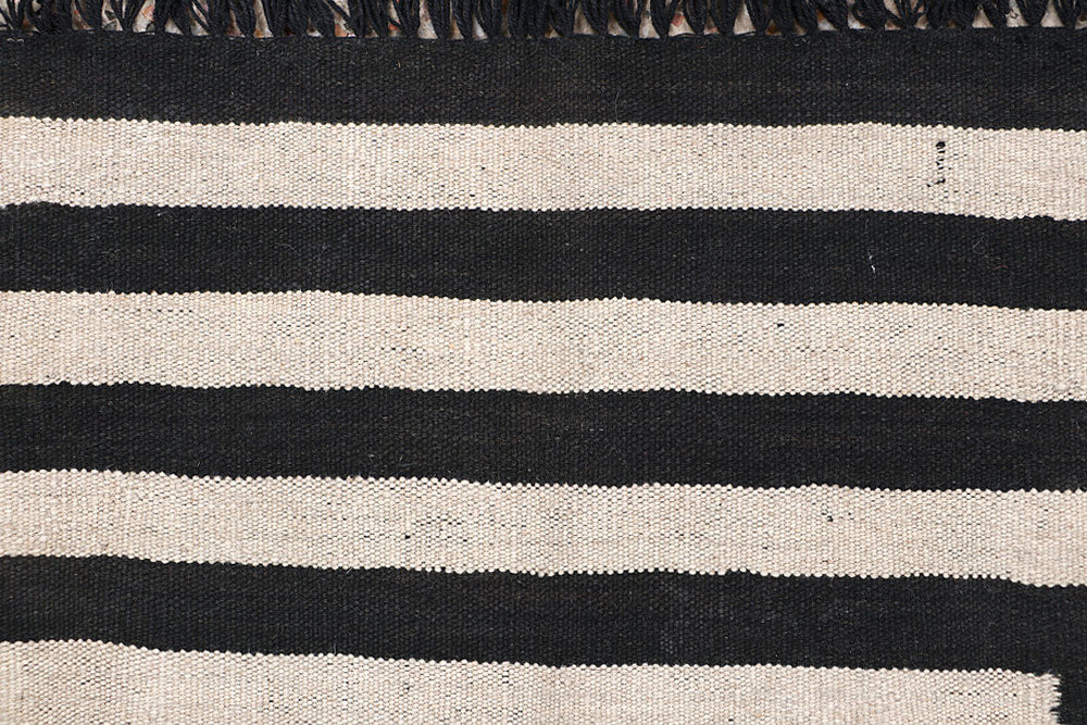 Multi Colored Kilim 5' x 6' 5 - No. 66692 - ALRUG Rug Store