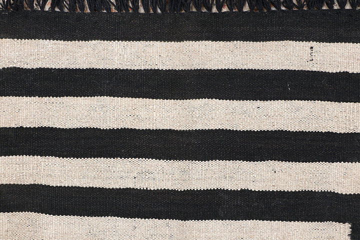 Multi Colored Kilim 5' x 6' 5 - No. 66692 - ALRUG Rug Store