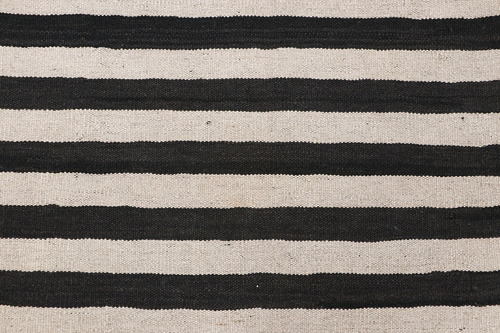 Multi Colored Kilim 5' x 6' 5 - No. 66692 - ALRUG Rug Store