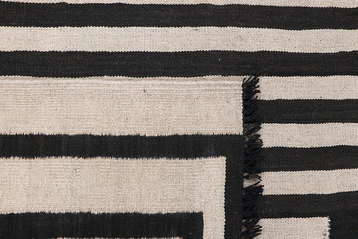 Multi Colored Kilim 5' x 6' 5 - No. 66692 - ALRUG Rug Store