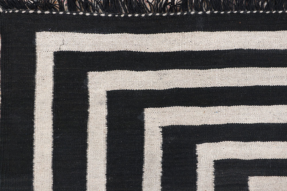 Multi Colored Kilim 4' 11 x 6' 9 - No. 66694 - ALRUG Rug Store