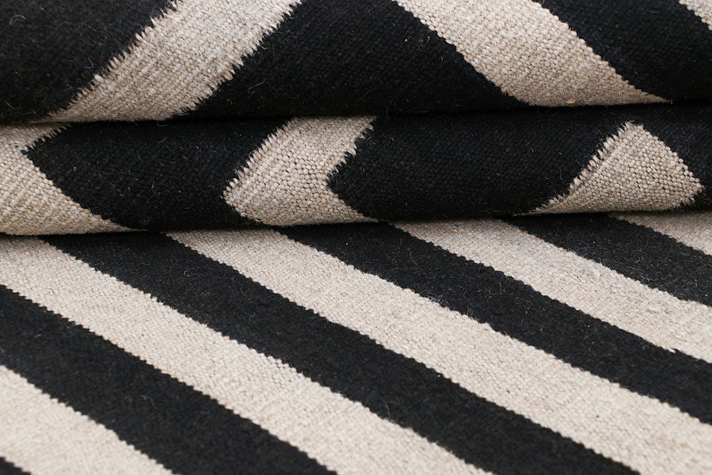 Multi Colored Kilim 4' 10 x 6' 4 - No. 66696 - ALRUG Rug Store