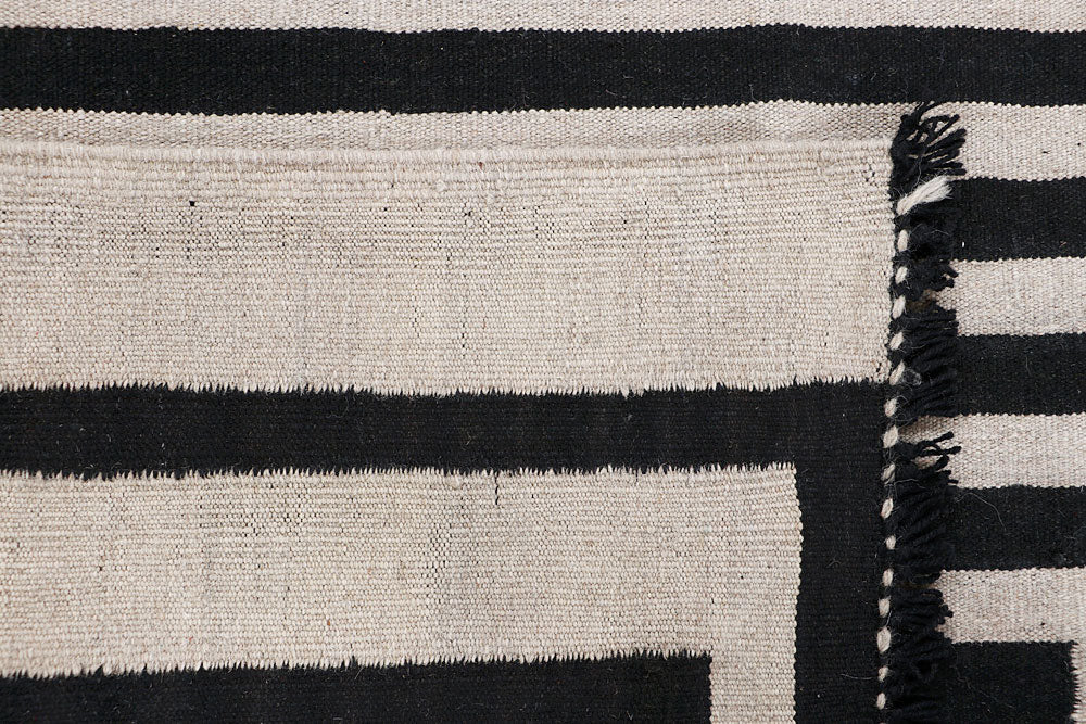 Multi Colored Kilim 4' 10 x 6' 4 - No. 66696 - ALRUG Rug Store