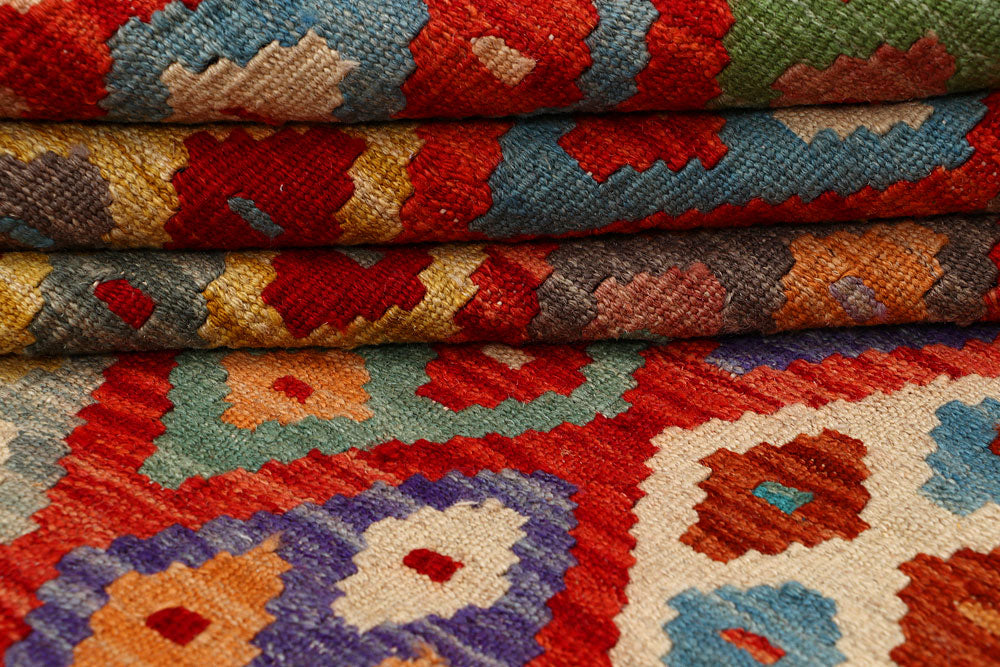 Multi Colored Kilim 5' 5 x 6' 4 - No. 66767 - ALRUG Rug Store