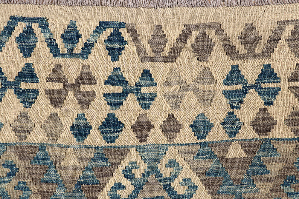 Multi Colored Kilim 5' x 6' 6 - No. 66769 - ALRUG Rug Store