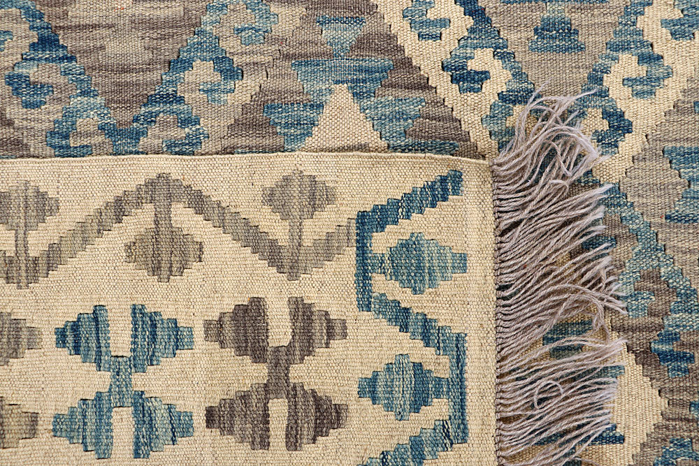 Multi Colored Kilim 5' x 6' 6 - No. 66769 - ALRUG Rug Store