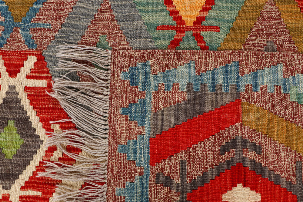 Multi Colored Kilim 5' x 6' 6 - No. 66797 - ALRUG Rug Store