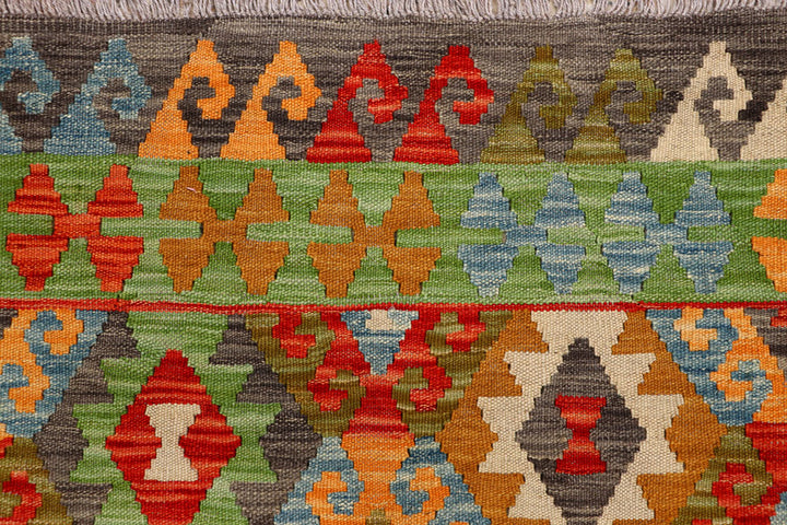 Multi Colored Kilim 5' x 6' 4 - No. 66815 - ALRUG Rug Store