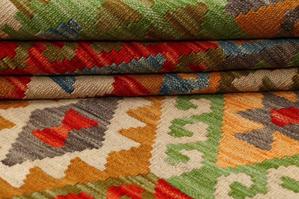 Multi Colored Kilim 5' x 6' 4 - No. 66815 - ALRUG Rug Store