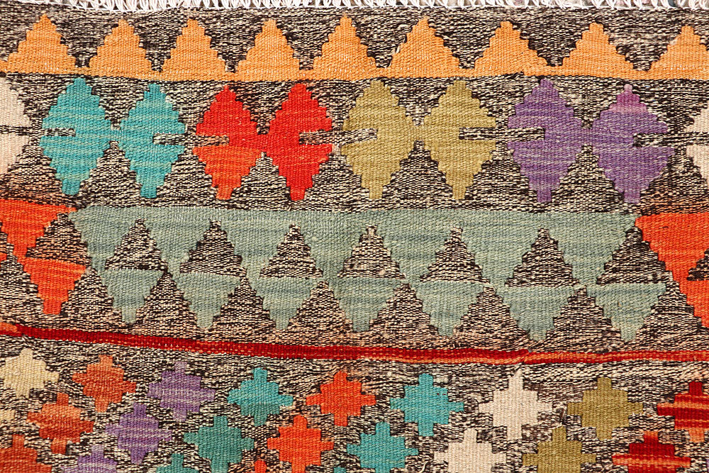 Multi Colored Kilim 5' 7 x 7' 10 - No. 66831 - ALRUG Rug Store