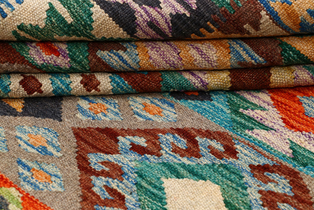 Multi Colored Kilim 5' 9 x 8' 2 - No. 66834 - ALRUG Rug Store