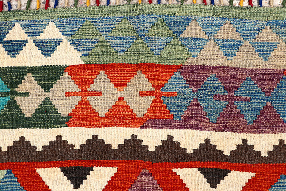 Multi Colored Kilim 5' 5 x 8' 1 - No. 66835 - ALRUG Rug Store