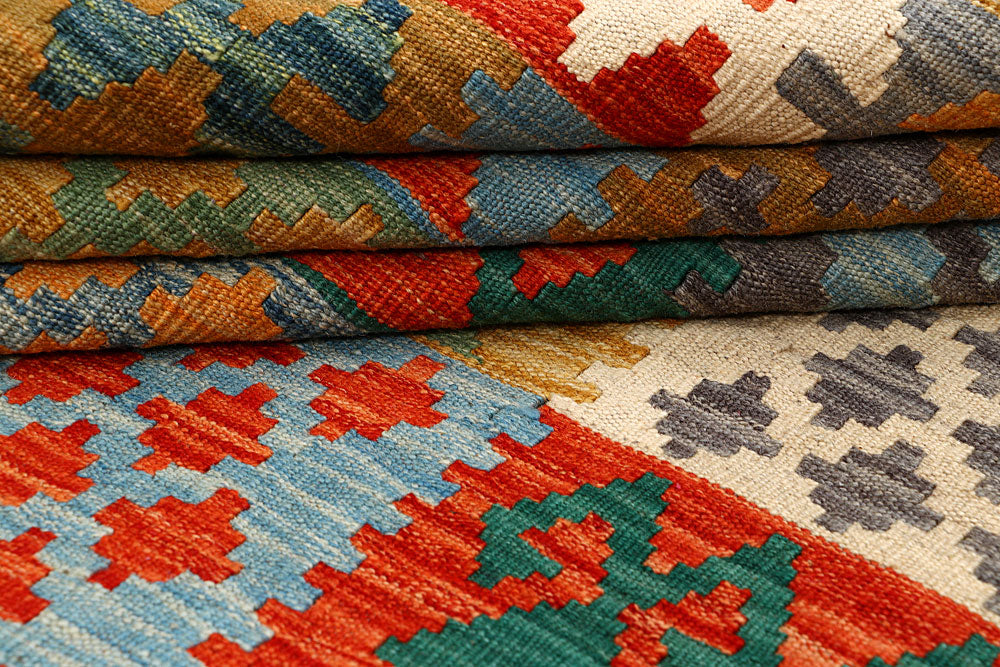 Multi Colored Kilim 5' 6 x 7' 9 - No. 66861 - ALRUG Rug Store