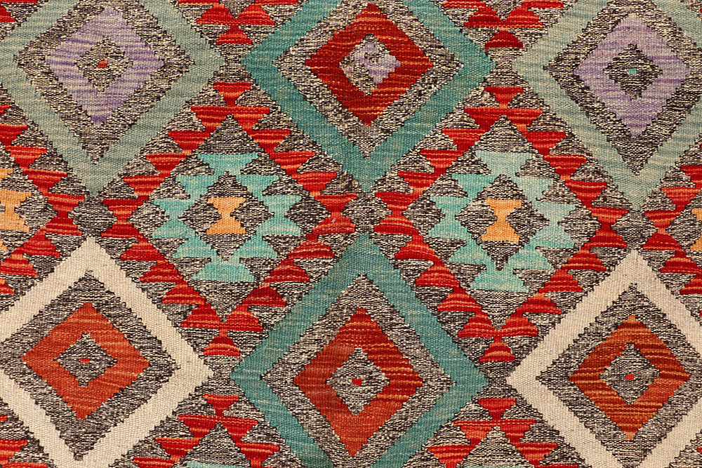 Multi Colored Kilim 5' 5 x 7' 7 - No. 66869 - ALRUG Rug Store