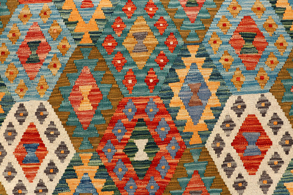 Multi Colored Kilim 5' 9 x 8' 1 - No. 66876 - ALRUG Rug Store