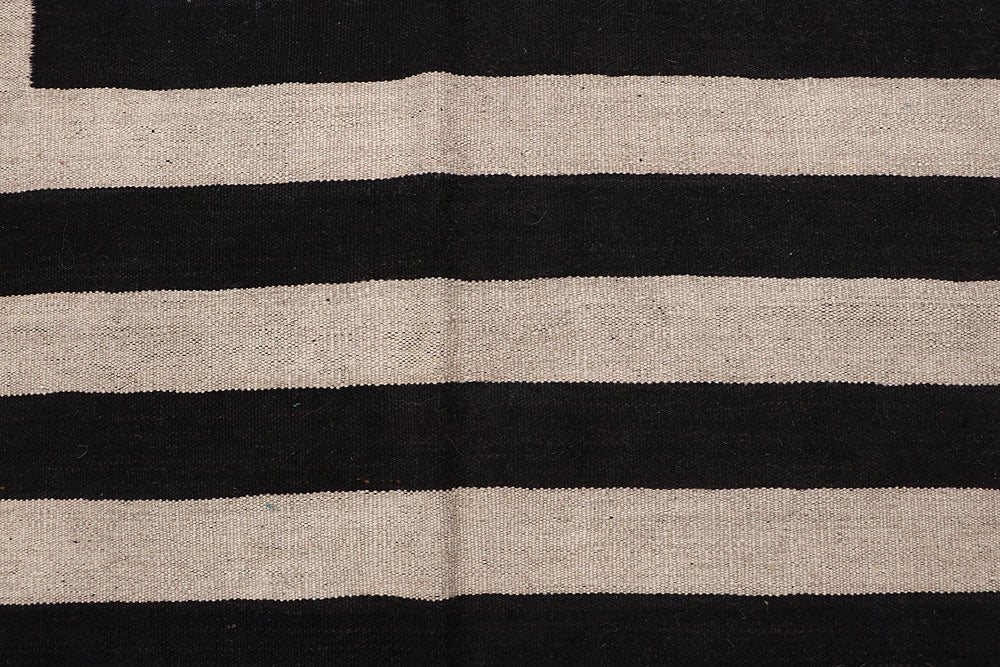 Multi Colored Kilim 5' 6 x 8' 1 - No. 66897 - ALRUG Rug Store