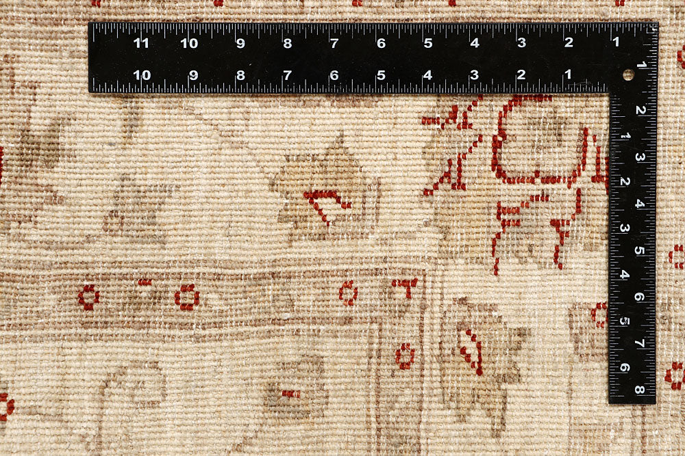 Bisque Oushak 4' 5 x 6' 11 - No. 67425 - ALRUG Rug Store