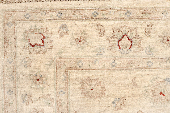 Navajo White Ziegler 5' 6 x 7' 10 - No. 67485 - ALRUG Rug Store