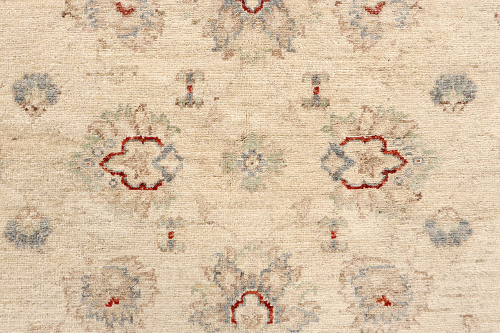 Navajo White Ziegler 5' 6 x 7' 10 - No. 67485 - ALRUG Rug Store