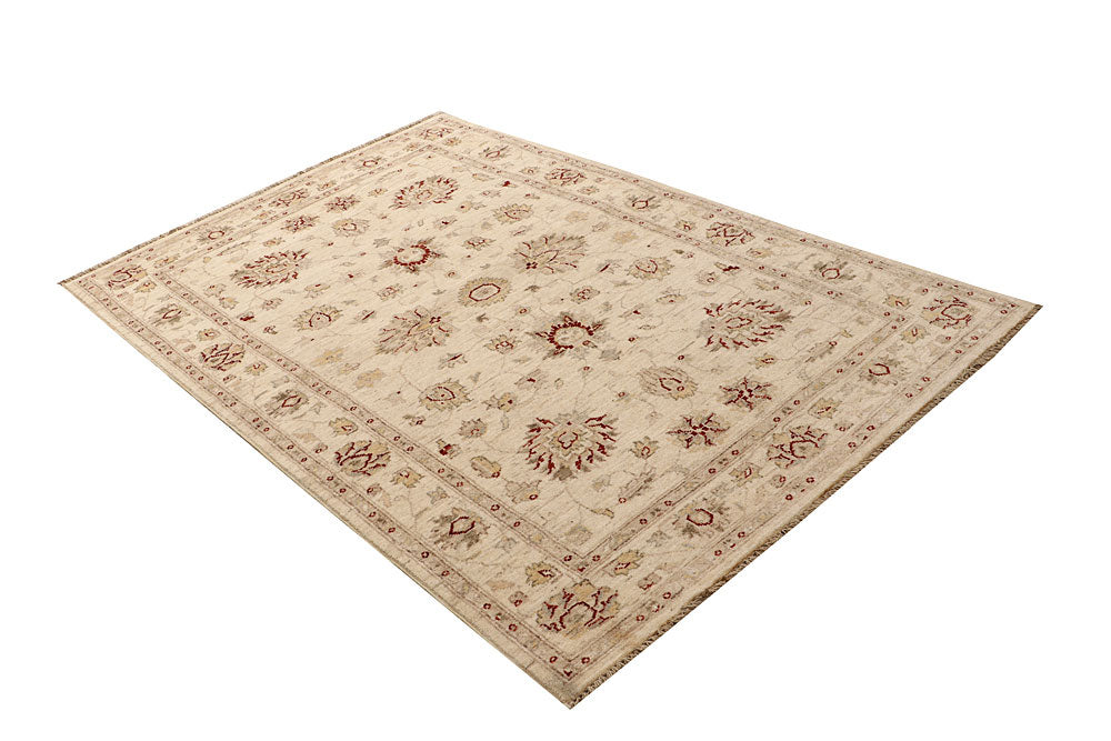 Navajo White Ziegler 4' 5 x 6' 11 - No. 67486 - ALRUG Rug Store