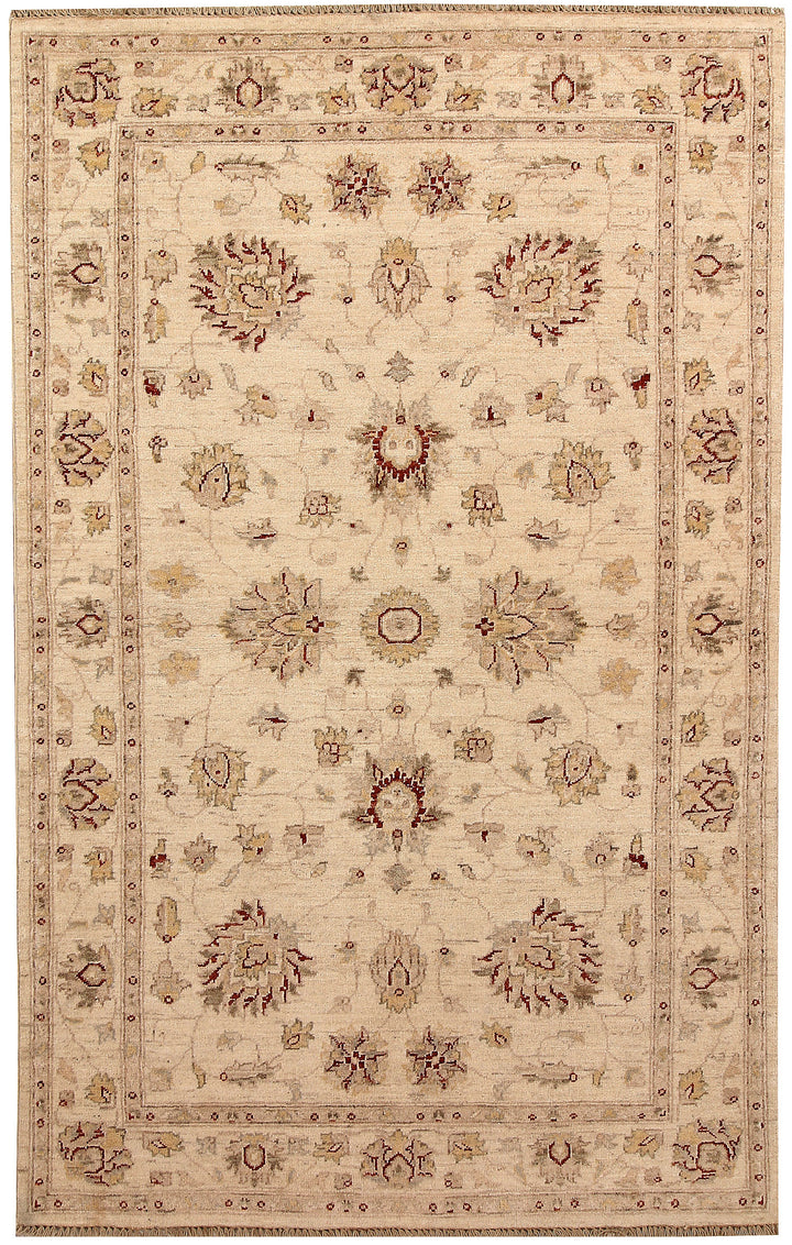 Navajo White Ziegler 4' 5 x 6' 11 - No. 67486 - ALRUG Rug Store