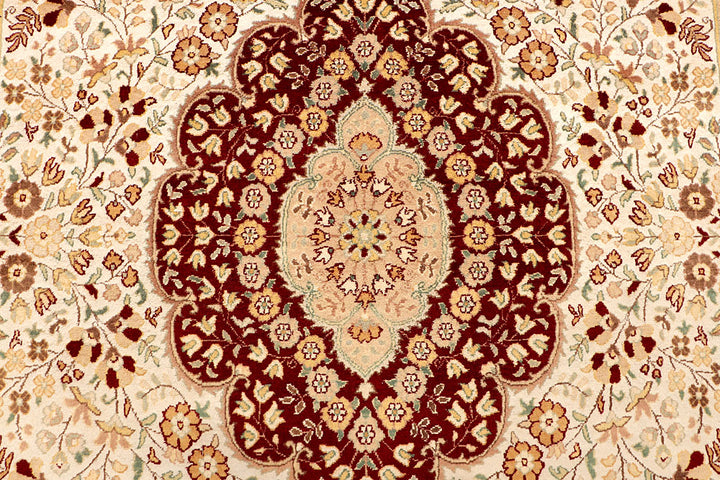 Blanched Almond Isfahan 8' 10 x 12' 4 - No. 67518 - ALRUG Rug Store