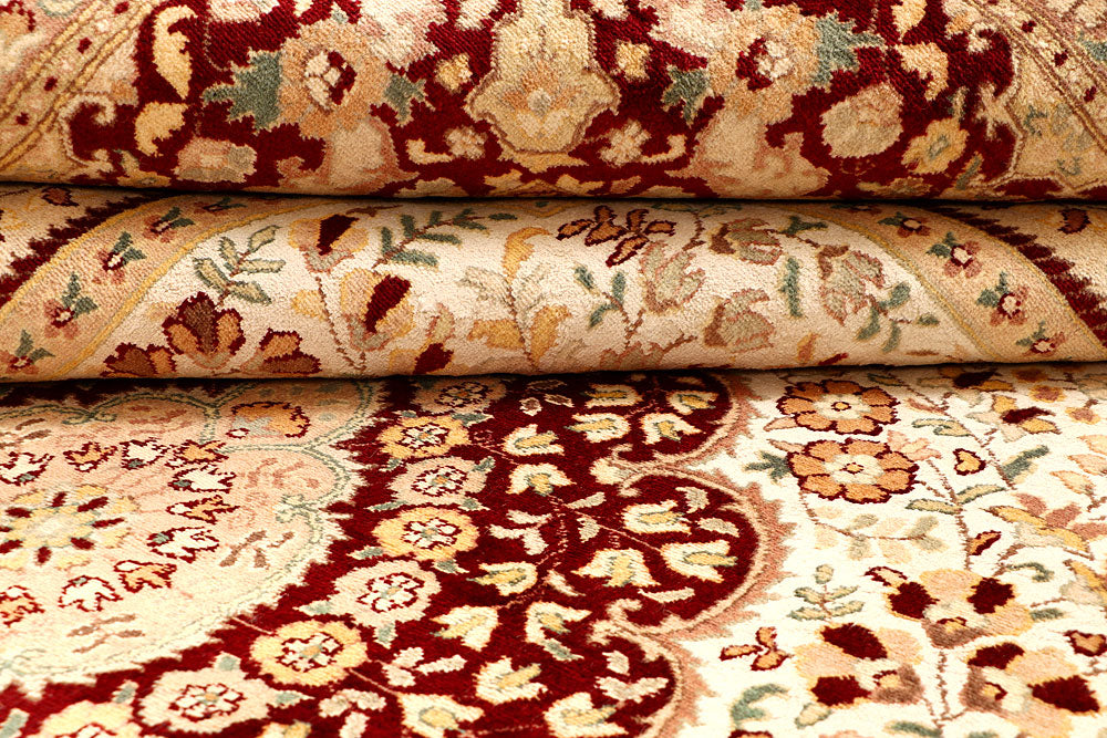 Blanched Almond Isfahan 8' 10 x 12' 4 - No. 67518 - ALRUG Rug Store