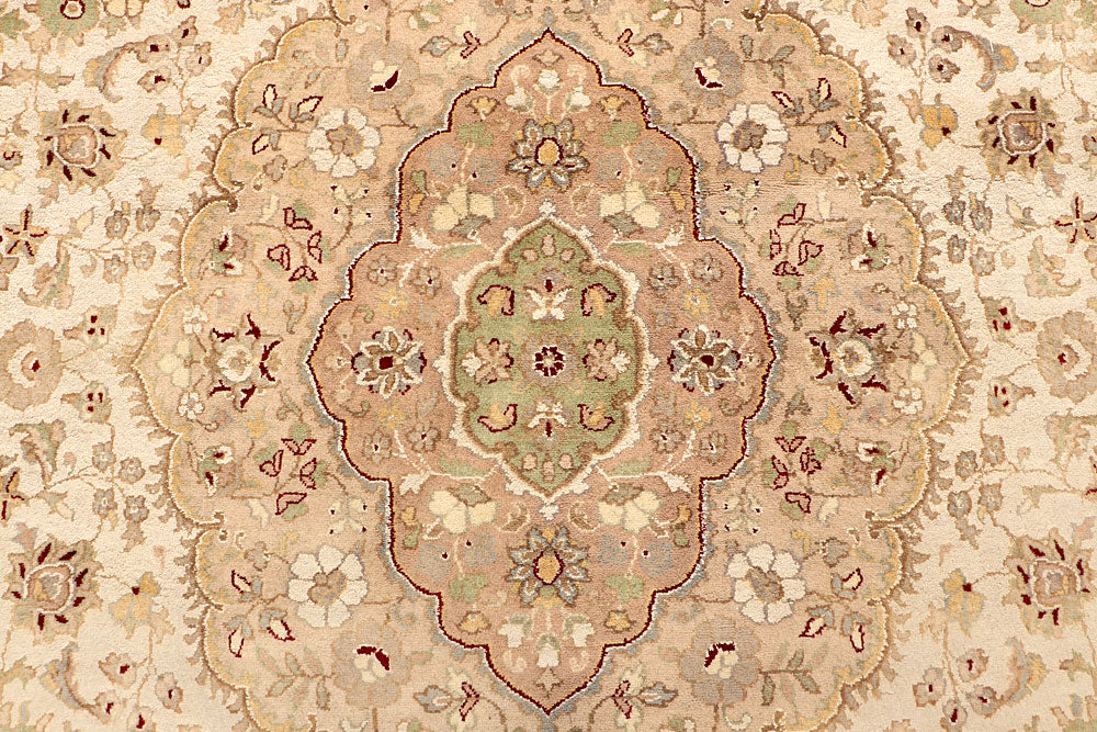 Blanched Almond Kirman 8' 11 x 12' 2 - No. 67525 - ALRUG Rug Store