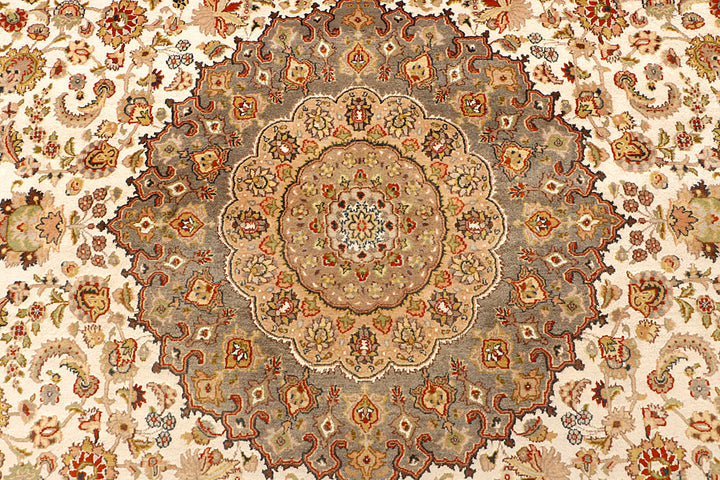 Ivory Kashan 9' 1 x 12' 4 - No. 67529 - ALRUG Rug Store