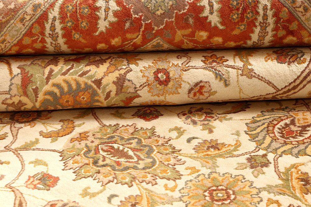 Blanched Almond Sultanabad 7' 11 x 10' 2 - No. 67535 - ALRUG Rug Store