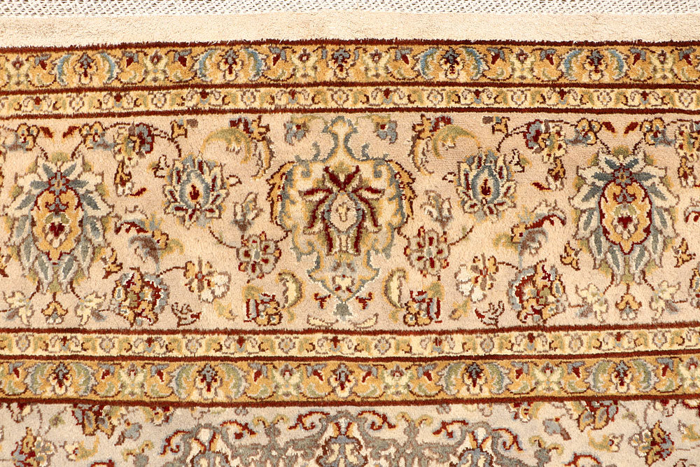 Blanched Almond Isfahan 7' 10 x 10' 6 - No. 67538 - ALRUG Rug Store