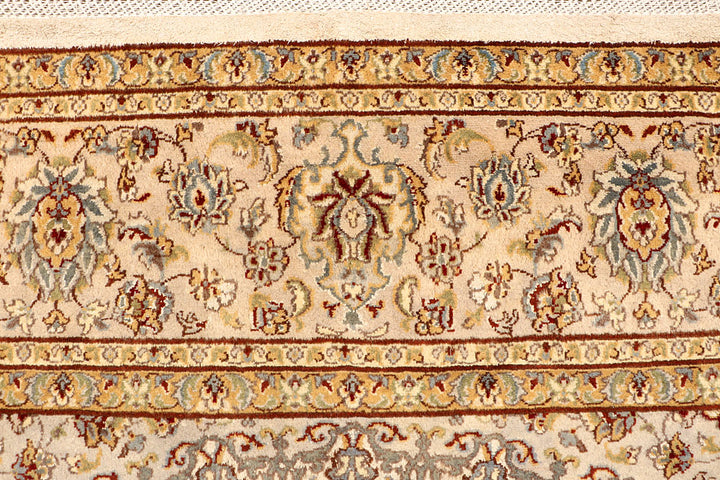 Blanched Almond Isfahan 7' 10 x 10' 6 - No. 67538 - ALRUG Rug Store