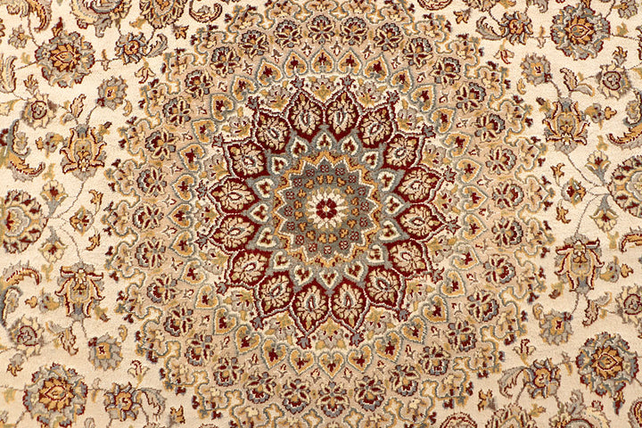 Blanched Almond Isfahan 7' 10 x 10' 6 - No. 67538 - ALRUG Rug Store