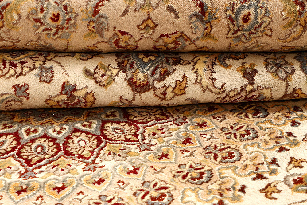 Blanched Almond Isfahan 7' 10 x 10' 6 - No. 67538 - ALRUG Rug Store