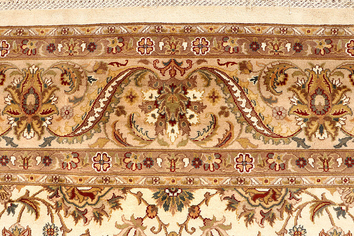 Ivory Mahal 7' 11 x 10' 2 - No. 67544 - ALRUG Rug Store