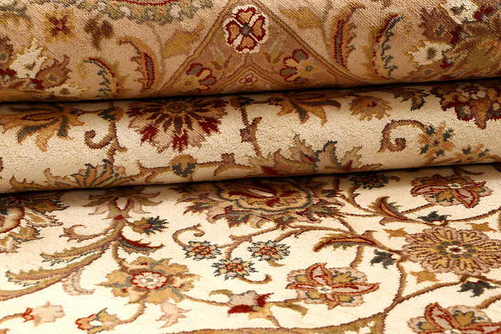 Ivory Mahal 7' 11 x 10' 2 - No. 67544 - ALRUG Rug Store