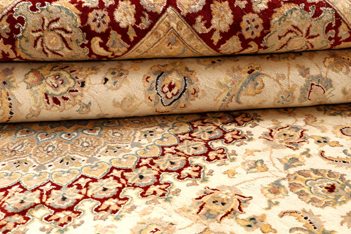 Blanched Almond Isfahan 7' 11 x 10' 9 - No. 67547 - ALRUG Rug Store