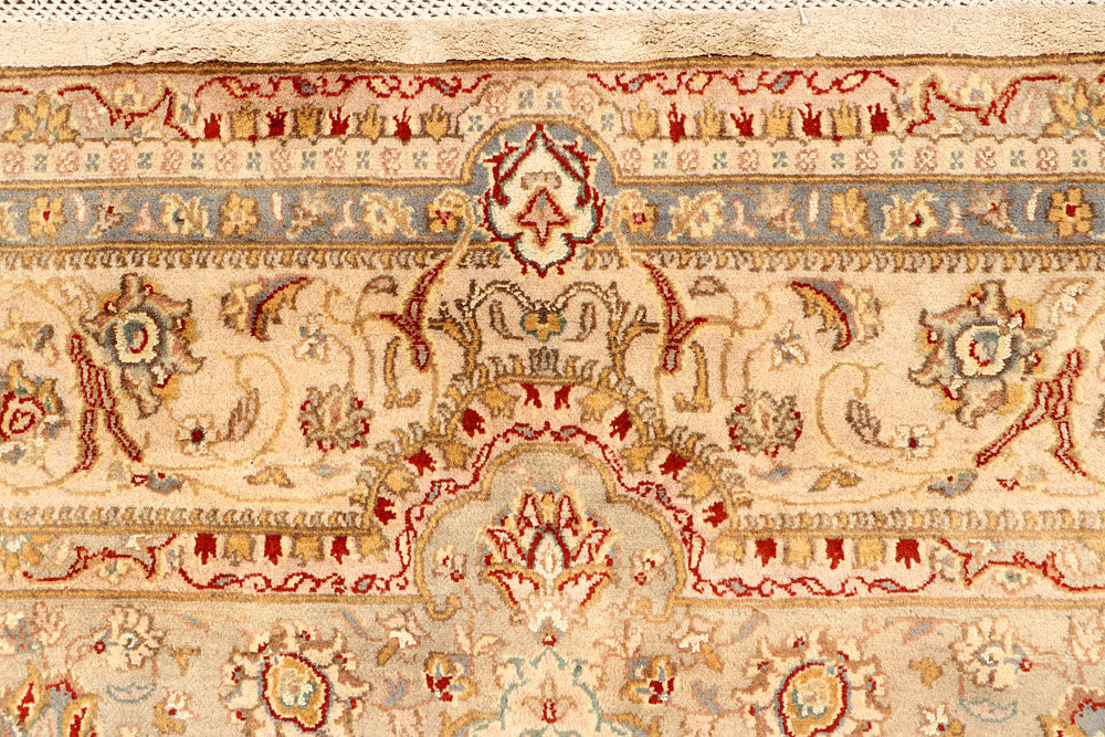 Blanched Almond Isfahan 8' x 10' 4 - No. 67555 - ALRUG Rug Store