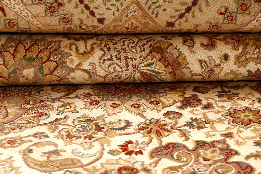 Blanched Almond Mahal 7' 10 x 10' 1 - No. 67559 - ALRUG Rug Store