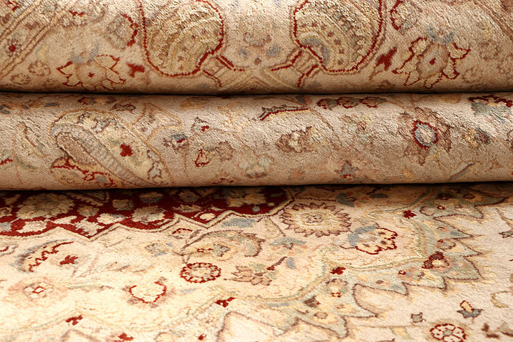 Blanched Almond Isfahan 8' x 10' 5 - No. 67561 - ALRUG Rug Store