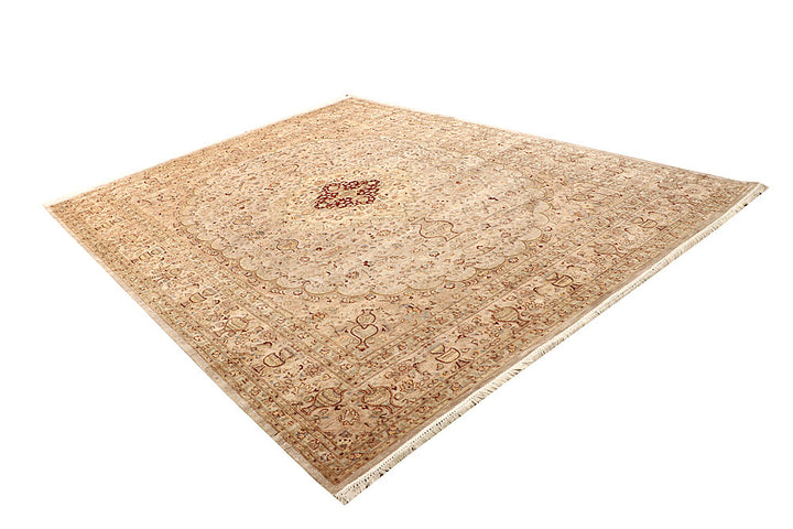 Blanched Almond Isfahan 8' x 10' 5 - No. 67561 - ALRUG Rug Store