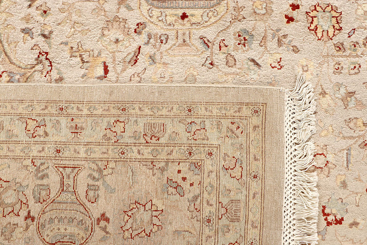 Blanched Almond Isfahan 8' x 10' 5 - No. 67561 - ALRUG Rug Store