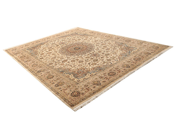 Blanched Almond Isfahan 8' x 10' 4 - No. 67563 - ALRUG Rug Store