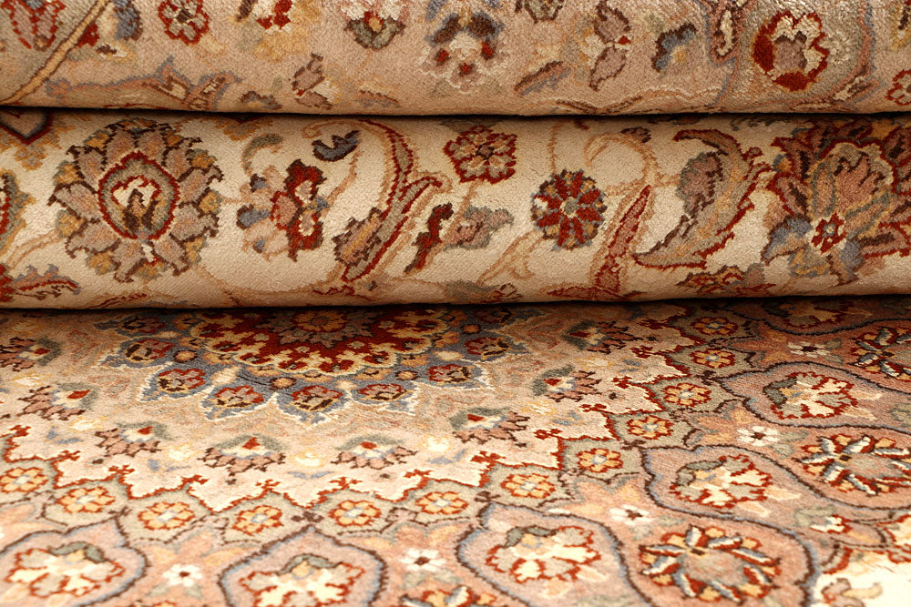 Blanched Almond Isfahan 8' x 10' 6 - No. 67564 - ALRUG Rug Store