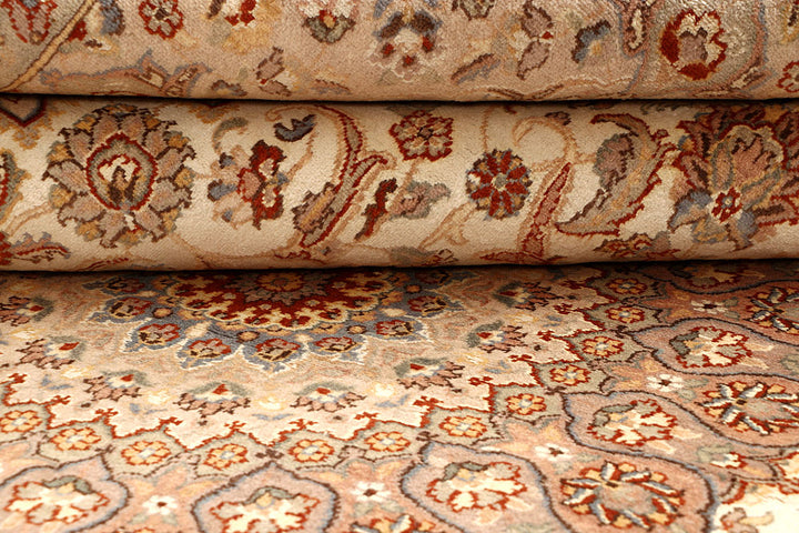 Blanched Almond Isfahan 8' x 10' 6 - No. 67564 - ALRUG Rug Store