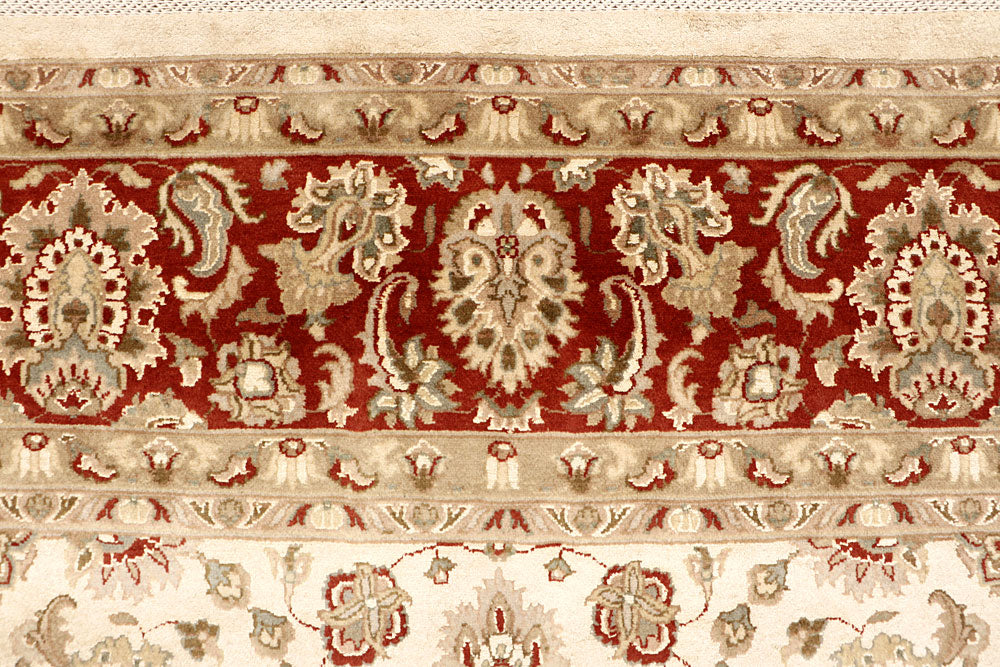 Ivory Mahal 7' 10 x 10' 2 - No. 67565 - ALRUG Rug Store