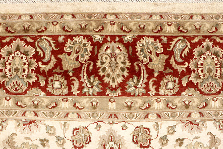Ivory Mahal 7' 10 x 10' 2 - No. 67565 - ALRUG Rug Store