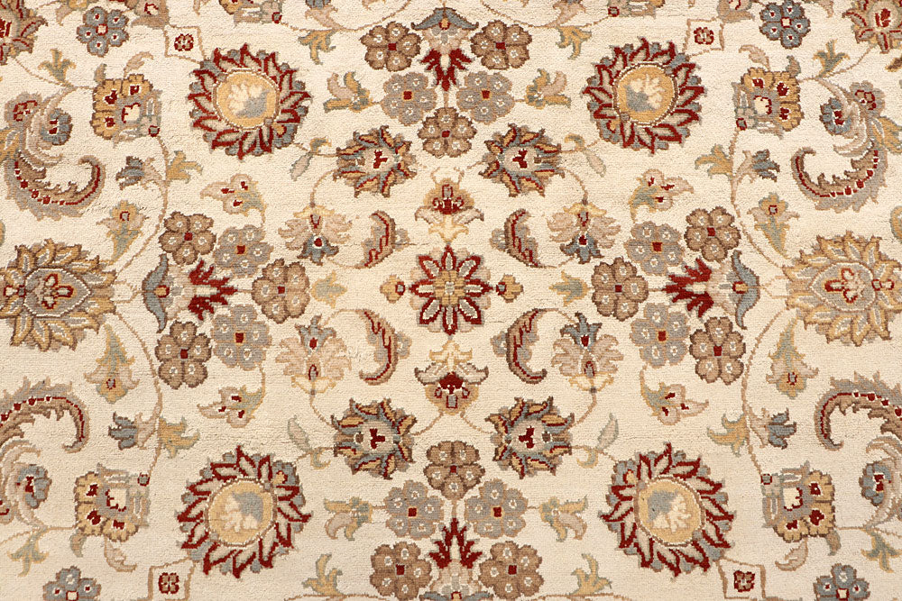 Blanched Almond Mahal 8' x 8' 1 - No. 67570 - ALRUG Rug Store