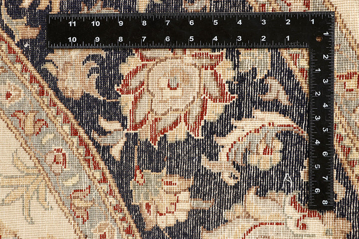 Blanched Almond Mahal 8' x 8' 1 - No. 67570 - ALRUG Rug Store