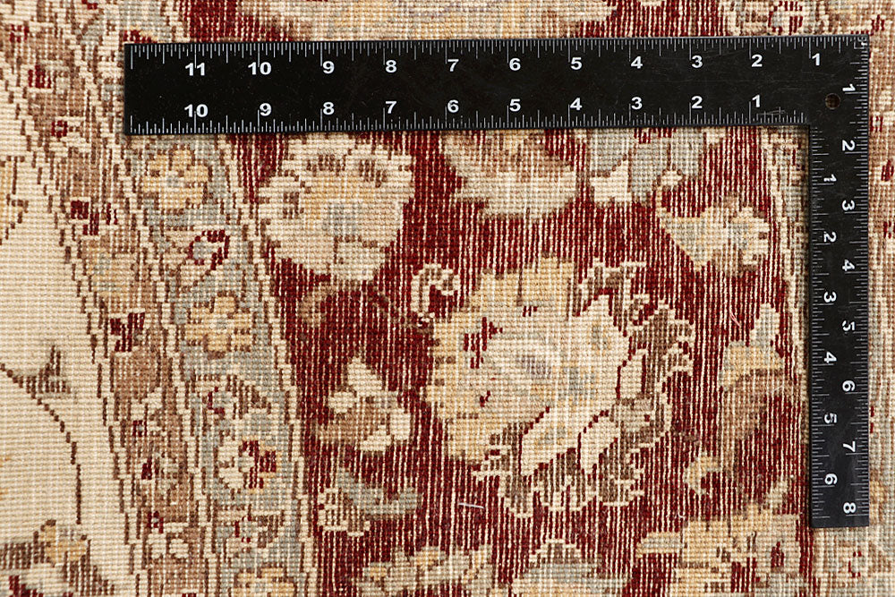 Blanched Almond Mahal 7' 11 x 8' 1 - No. 67572 - ALRUG Rug Store